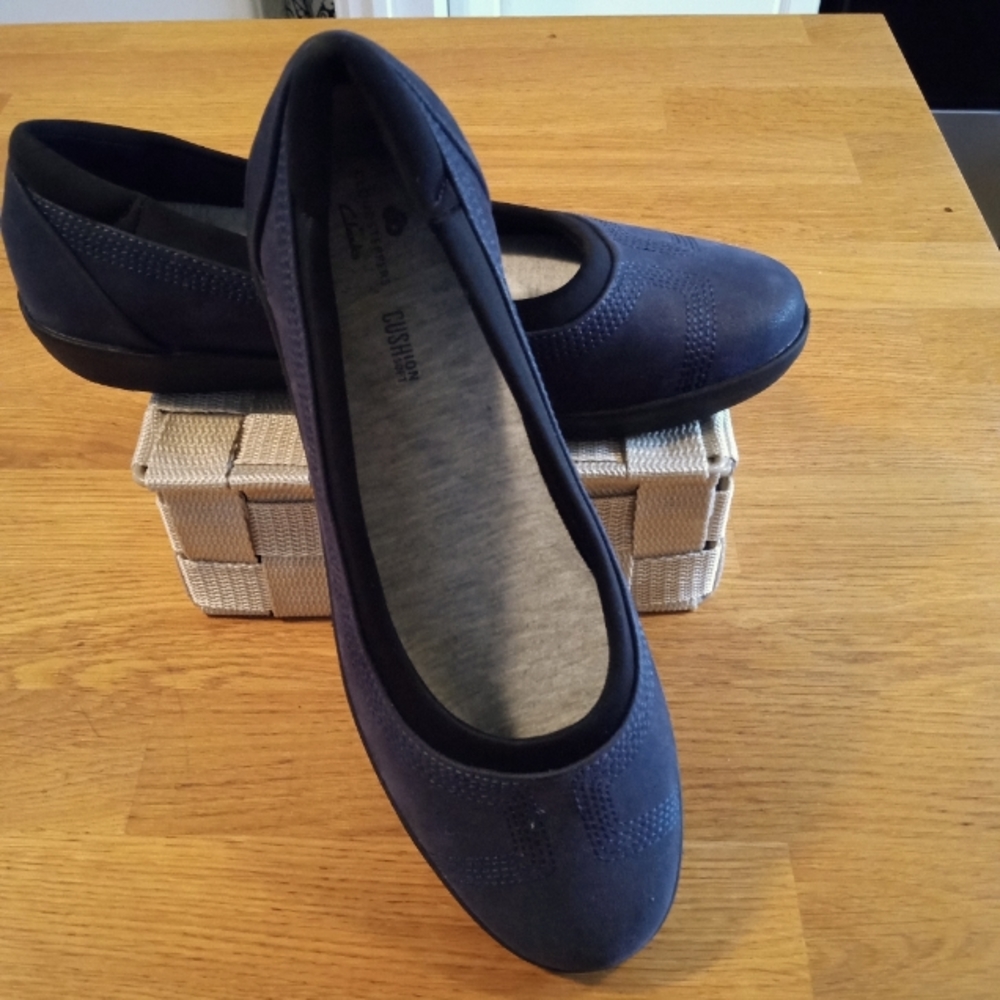 NWT Clarks Ayla Cloudsteppers